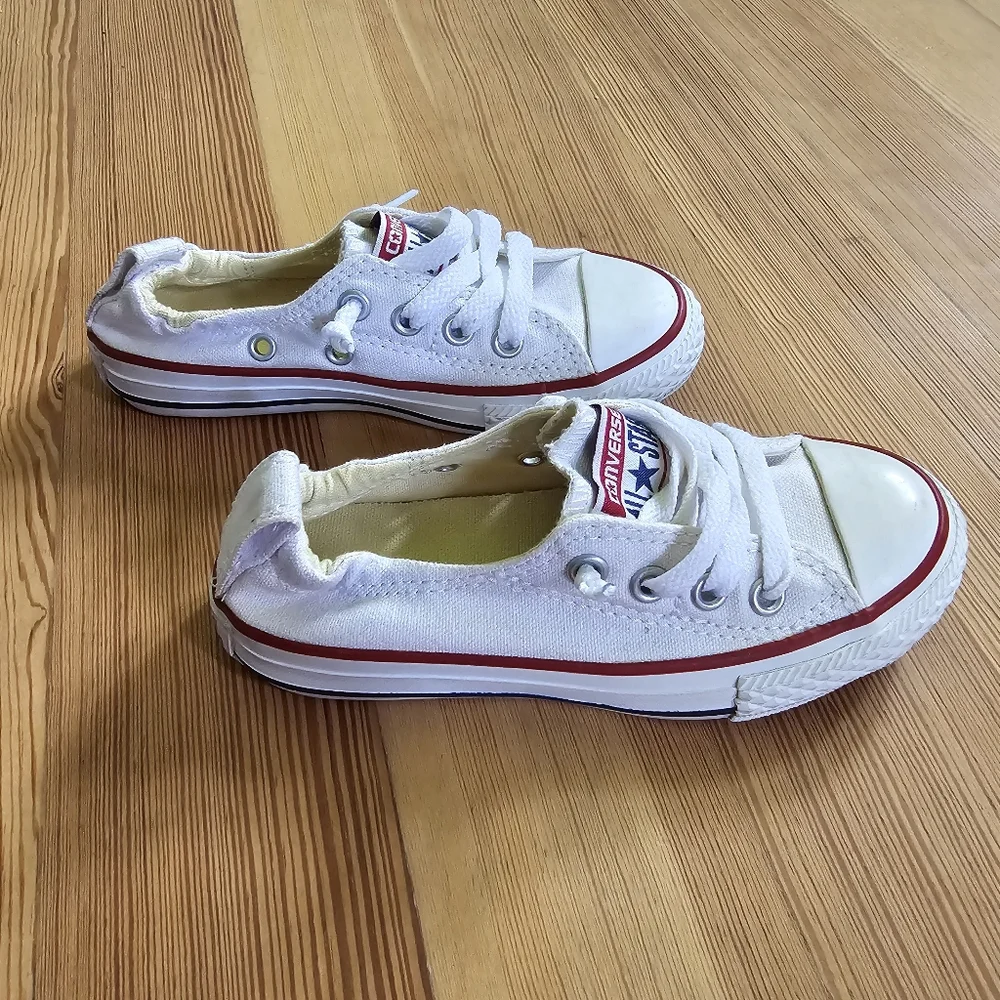 CONVERSE ALL STAR Chuck Taylor shoes, little girl size 11 NEW without tags